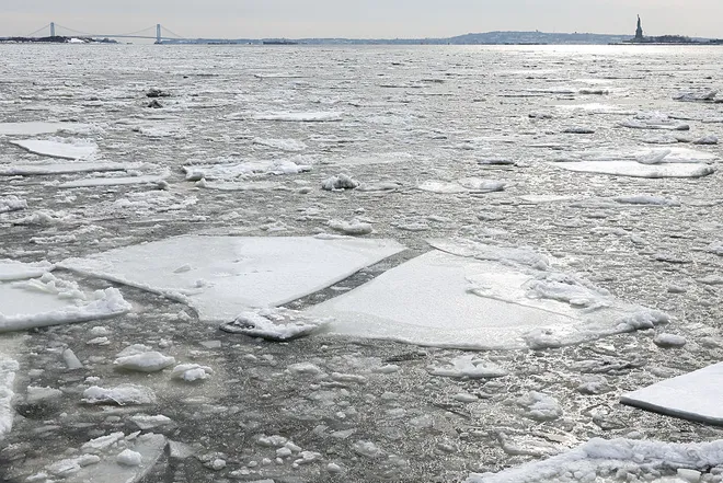 Hudson River Icy 2026 Hudson River Icy 2026