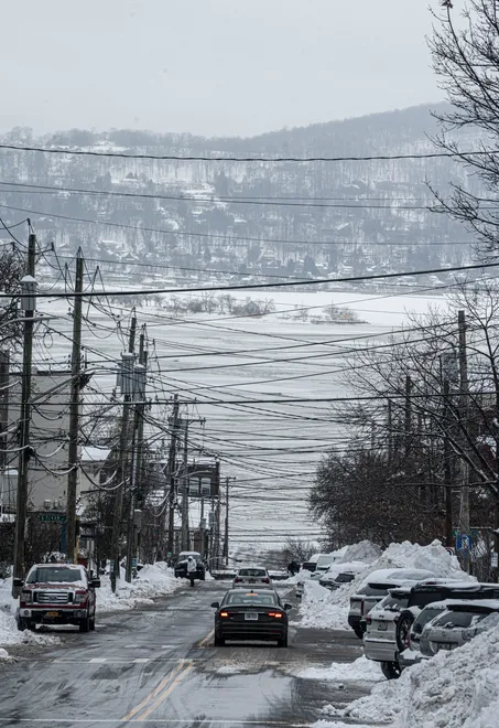 Hudson River Icy Hudson River Icy