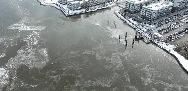 Hudson River Icy 2026 Hudson River Icy 2026